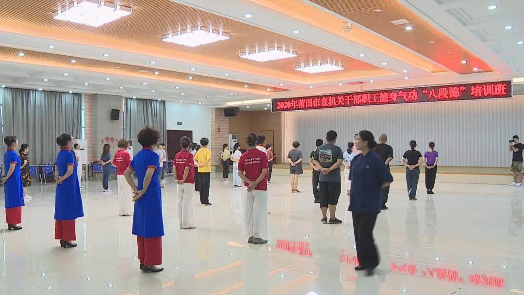 李静冠军击剑比赛视频_击剑冠军李静_击剑冠军李莉