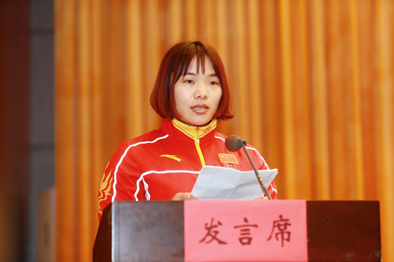 湖南湘西举重冠军_湘西举重世界冠军是谁_湖南举重世界冠军