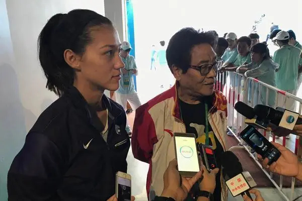 我国女跳高运动员记录_中国女子跳高名将_中国跳高女运动员