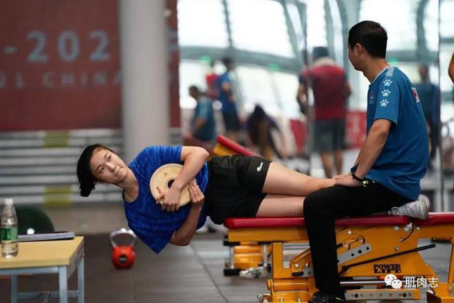 中国跳高女运动员视频_中国女子跳高名将_中国跳高女运动员
