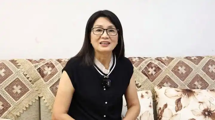 游泳冠军的仰泳视频_仰泳冠军_仰泳世界冠军