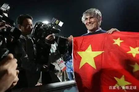 足坛天才_曾经的足球天才_足球历史上的十大天才