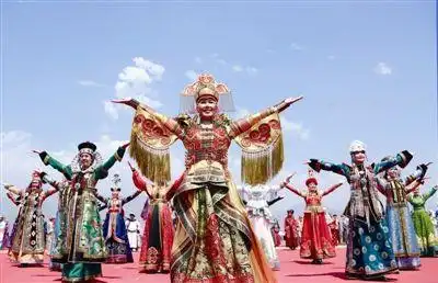 生活技能穿鞋袜_学穿袜子和鞋子视频_穿袜子教学