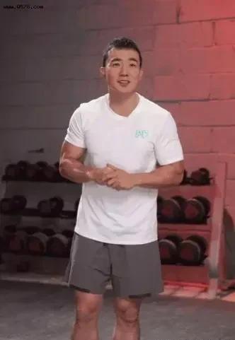 健身房明星教练是什么意思_健身房明星教练_健身教练变成明星