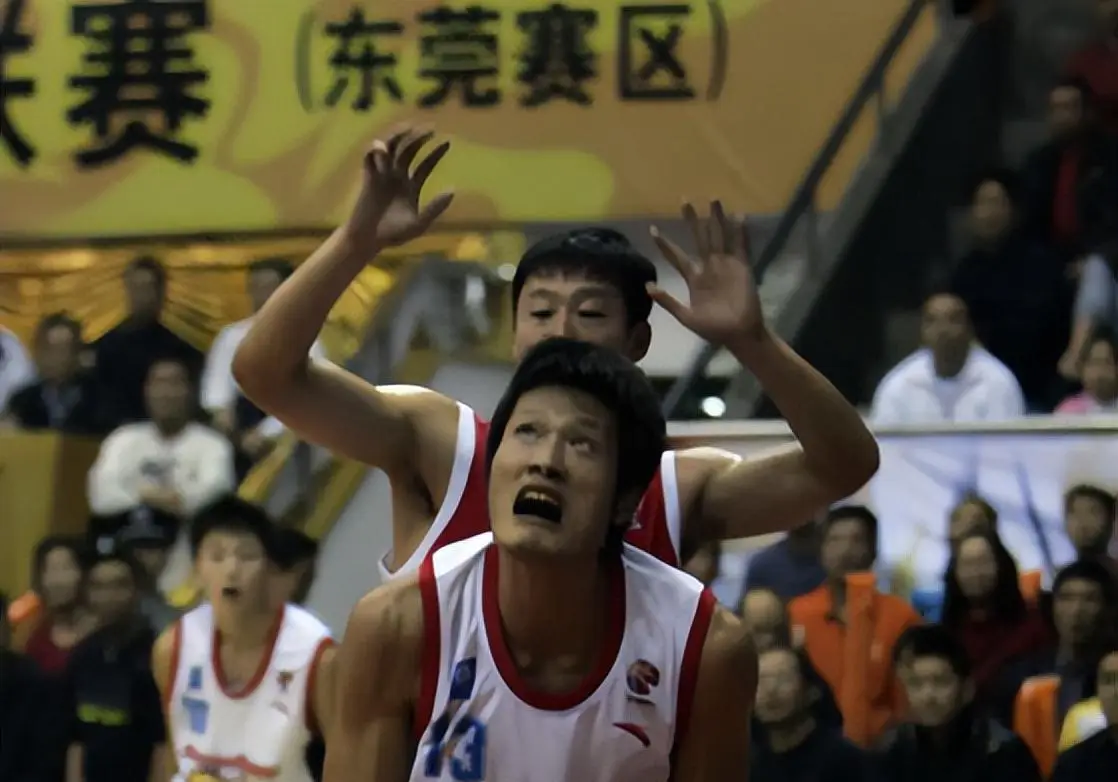 广西威壮篮球总冠军_广西威壮篮球比赛视频_广西威壮篮球老板哪里人