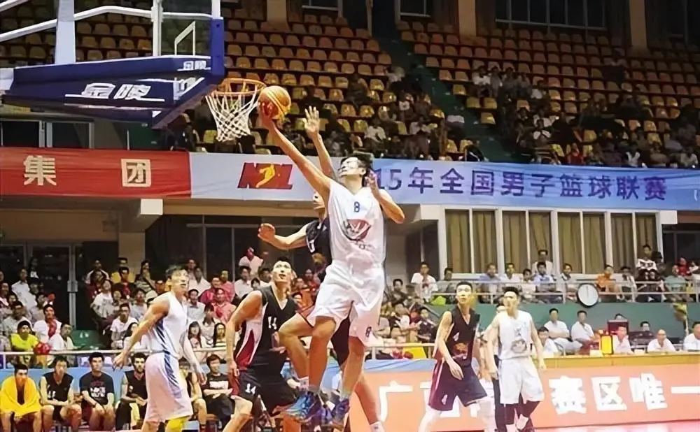 广西威壮篮球总冠军_广西威壮篮球老板哪里人_广西威壮篮球比赛视频