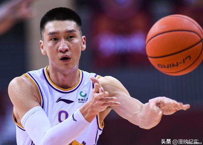 孙悦篮球双冠军_篮球巨星孙悦_篮球员孙悦
