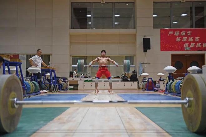 奥运举重冠军2020_2021奥运冠军举重运动员_2021奥运举重冠军人名
